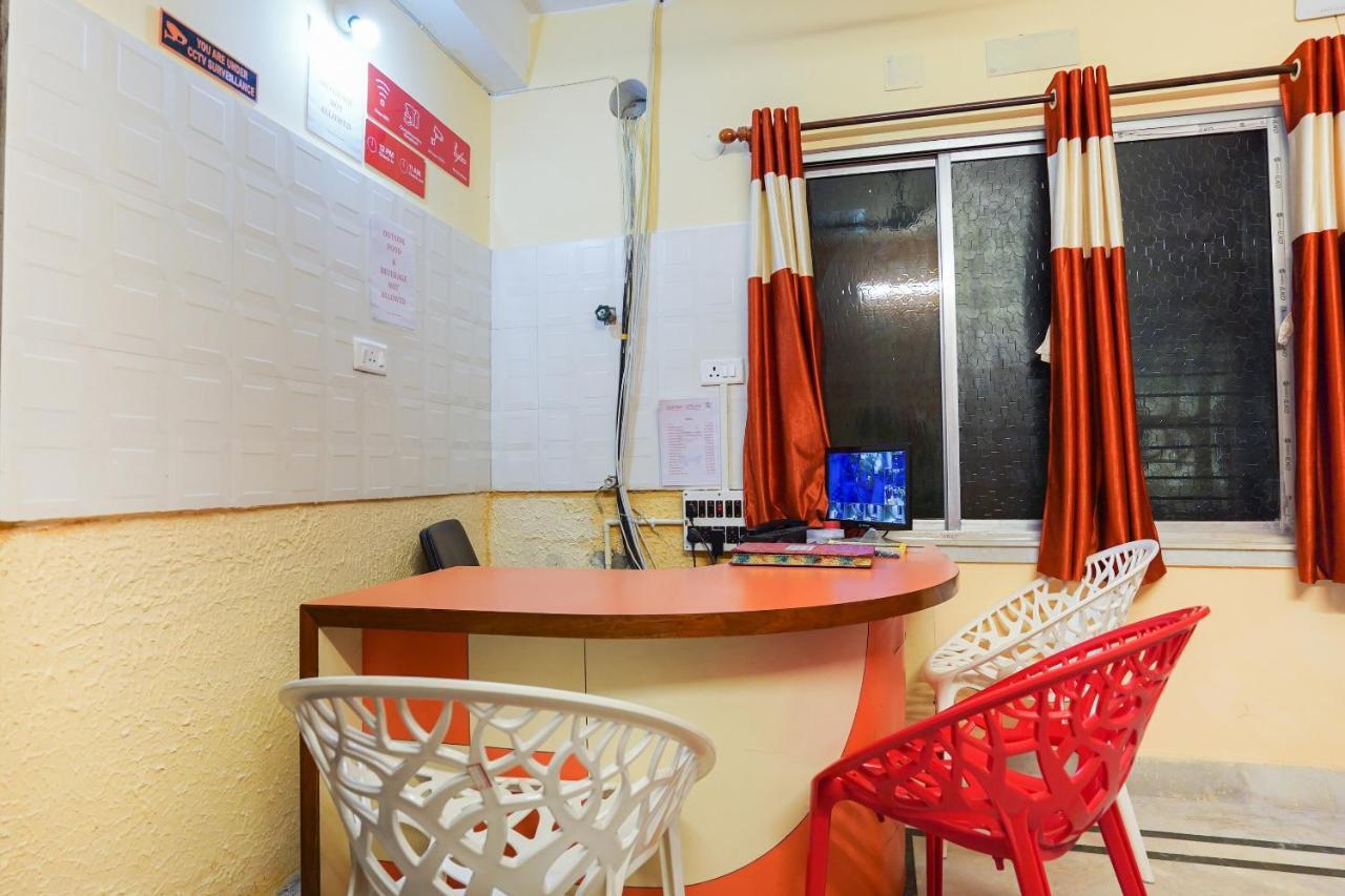 Oyo 44577 Barman Guest House Behala Exterior photo